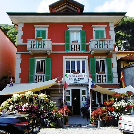 Caffè Del Viaggiatore Couette-café 4*